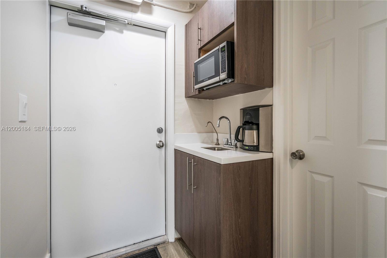 1197 71 St Property Photo 16