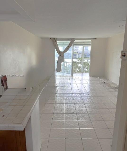 2861 Leonard Dr F514 Property Photo 5