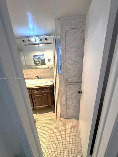 2861 Leonard Dr F514 Property Photo 9