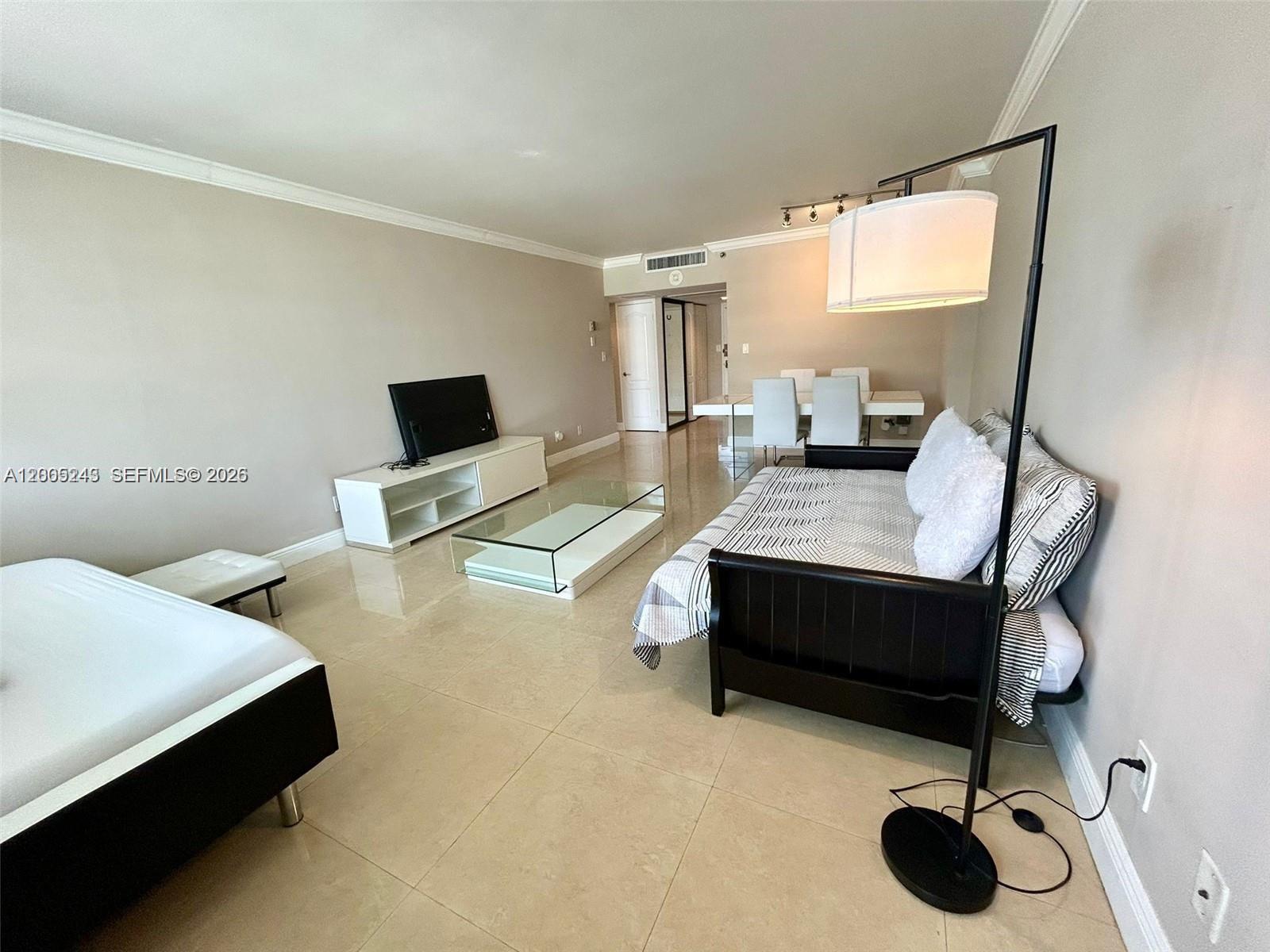 100 Lincoln Rd 1010 Property Photo 1