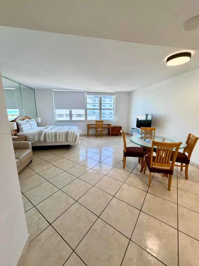 100 Lincoln Rd 731 Property Photo 5