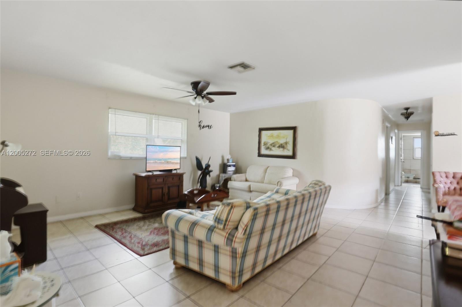 1066 Highlands Dr Property Photo 4