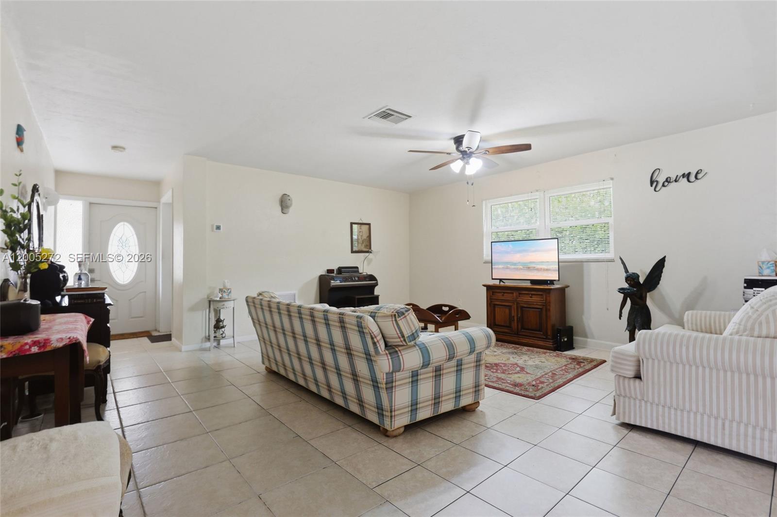 1066 Highlands Dr Property Photo 6