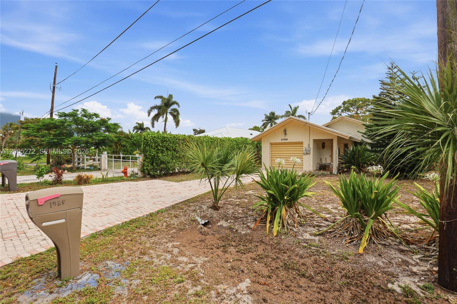 1066 Highlands Dr Property Photo 30