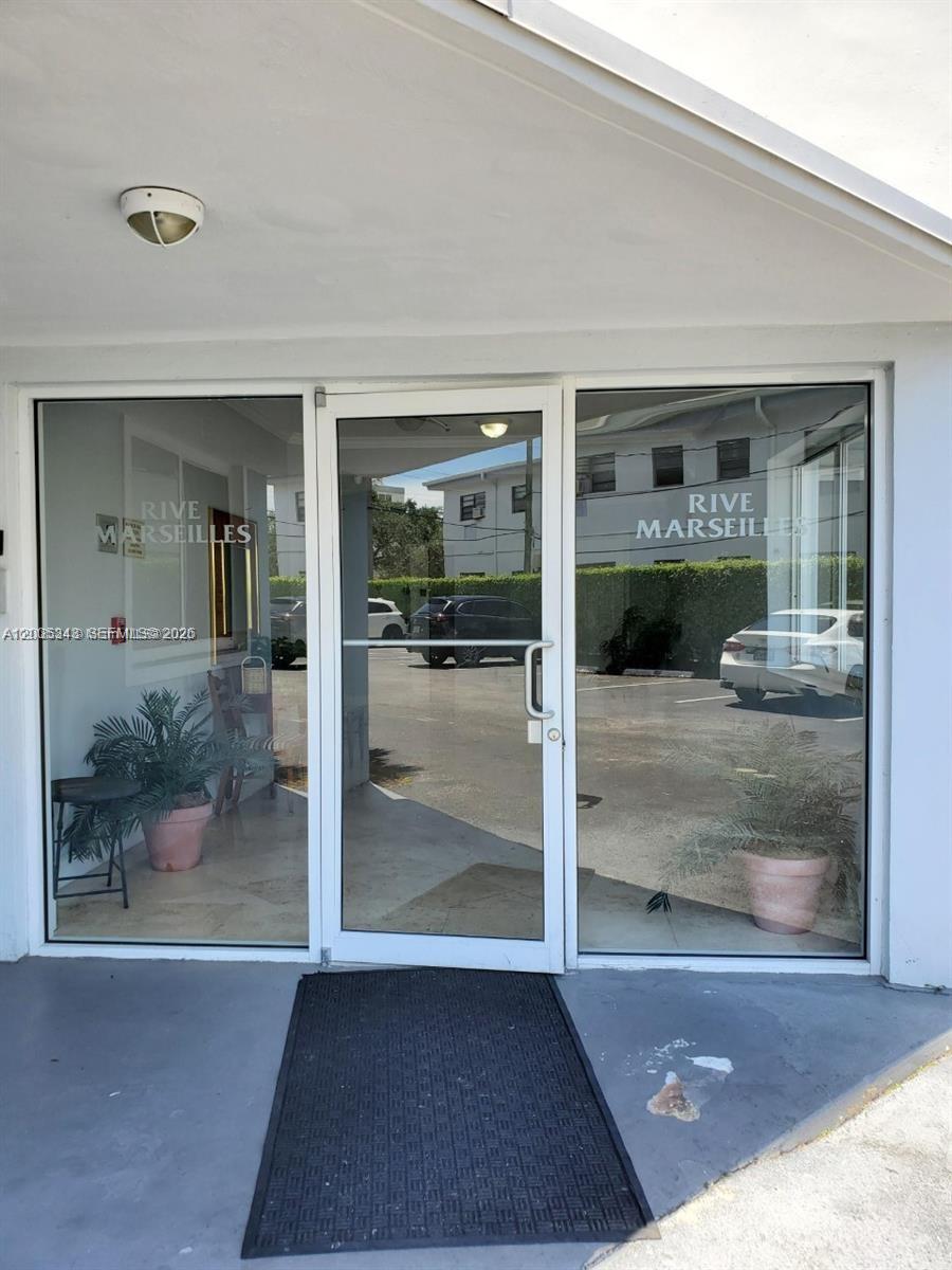 1185 Marseille Dr 209 Property Photo 10