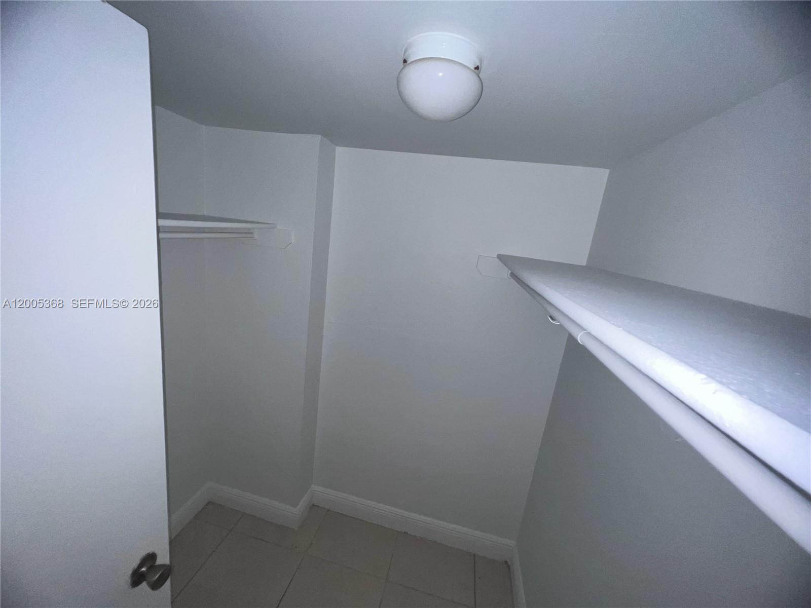 496 Nw 165th St Rd D-414 Property Photo 11