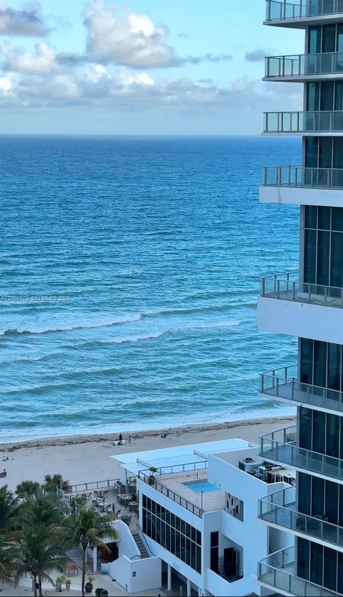 4001 S Ocean Dr Ph3 Property Photo 14