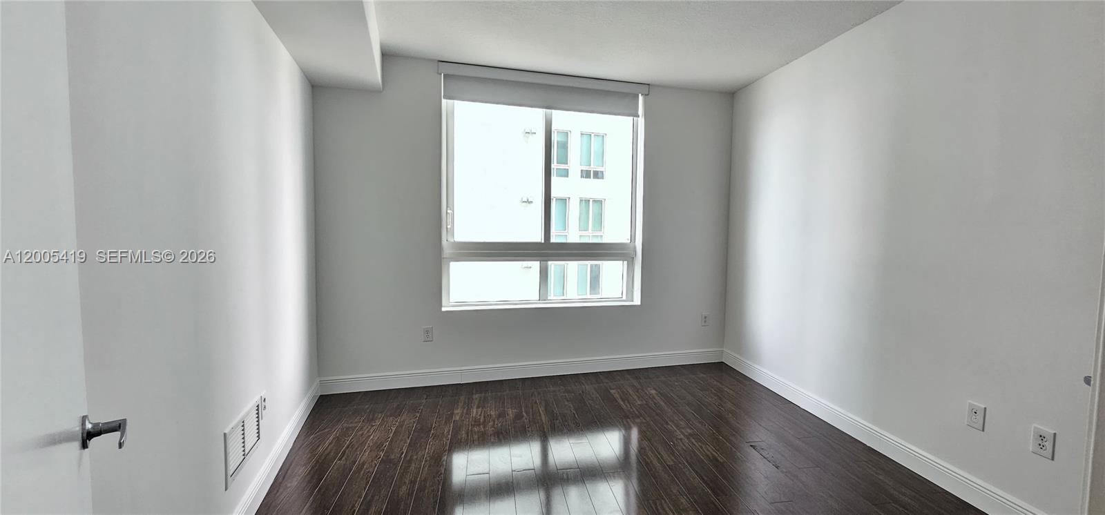 1900 N Bayshore Dr 1617 Property Photo 6