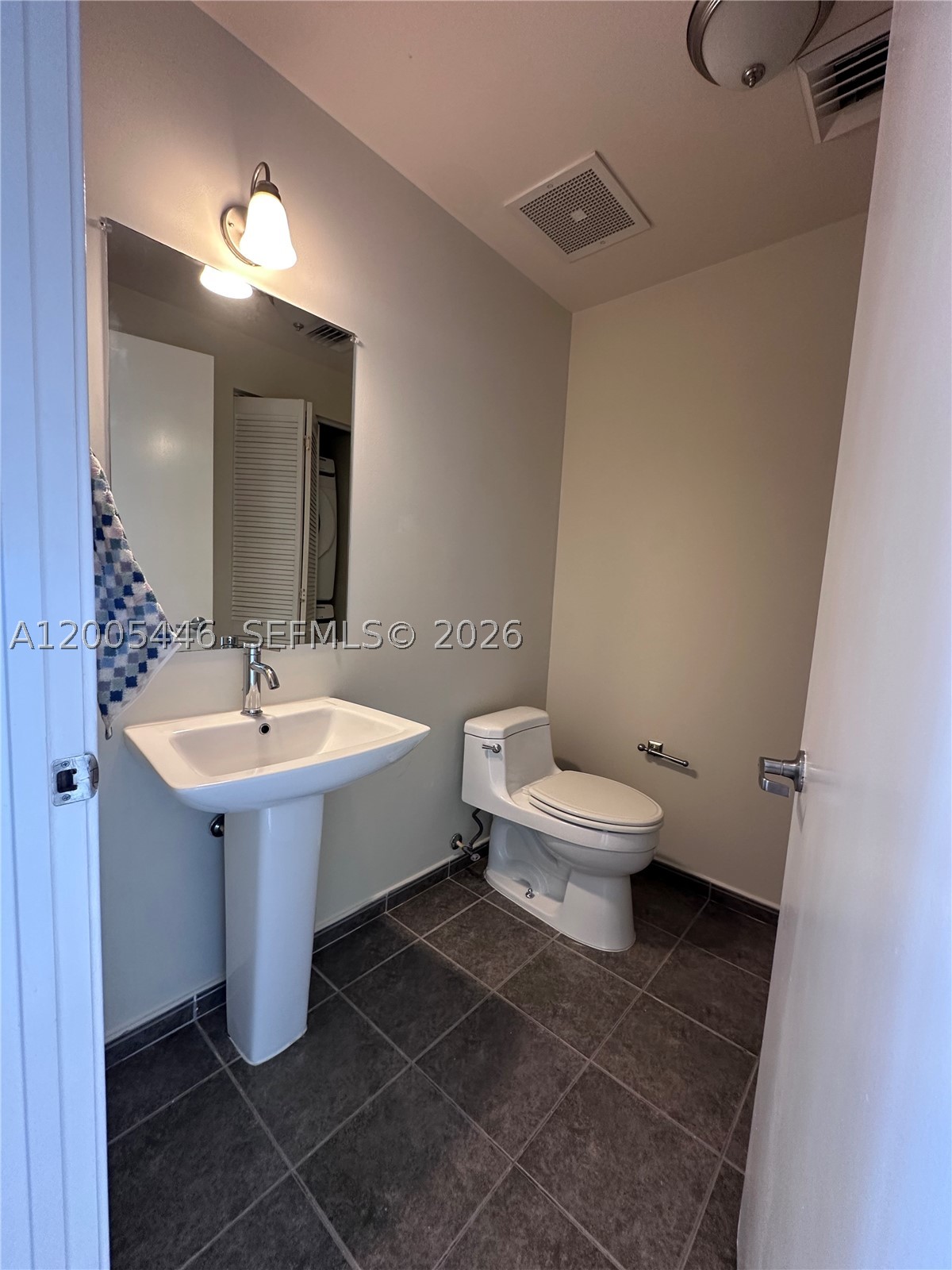 3470 E Coast Ave H1503 Property Photo 10