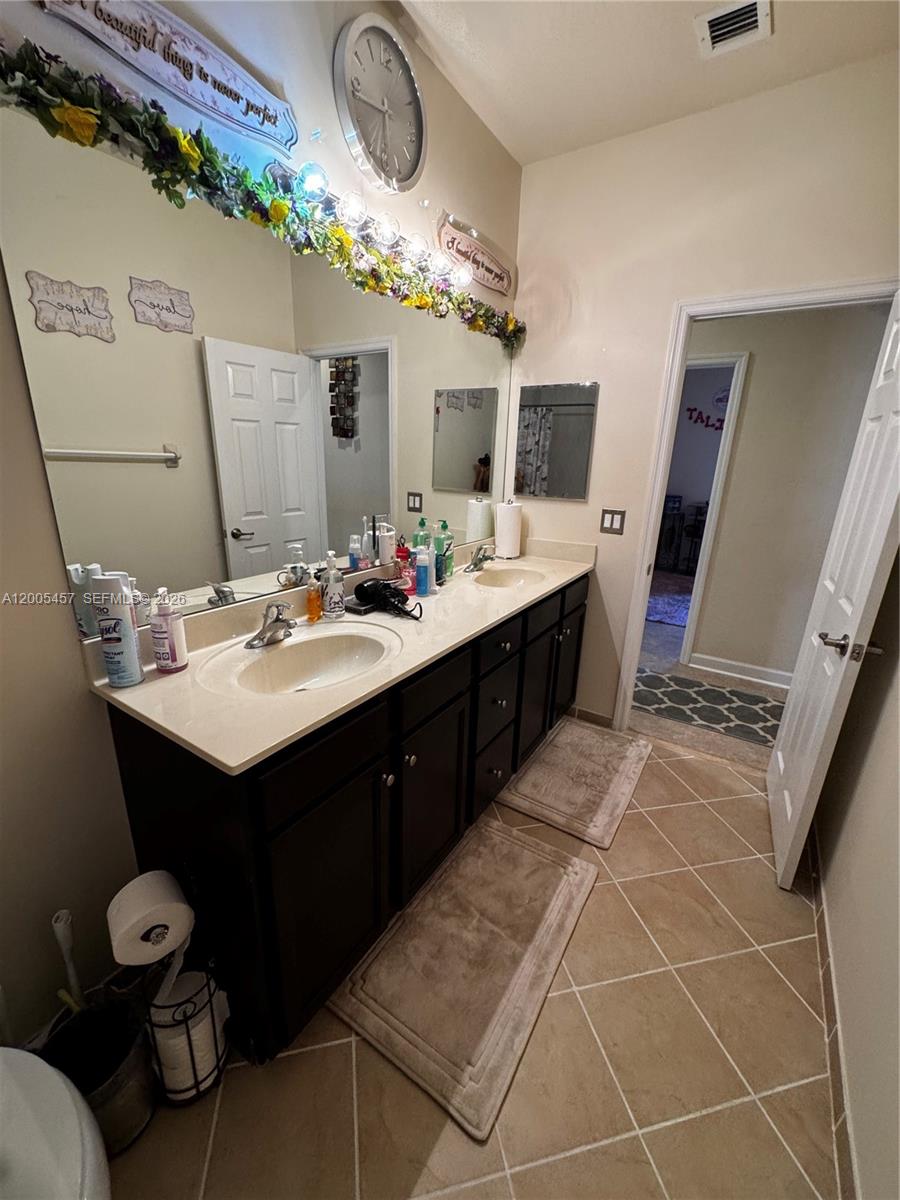595 Se 33rd Ter Property Photo 15