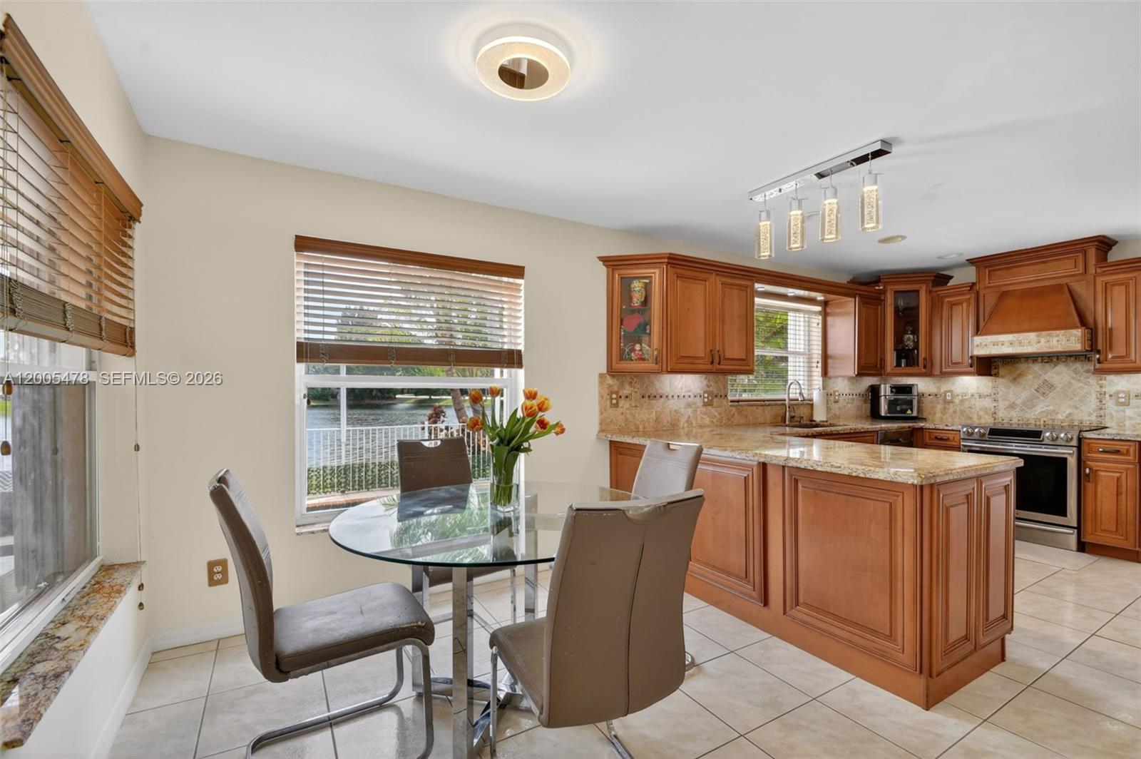 7753 Cedar Hurst Ct Property Photo 17
