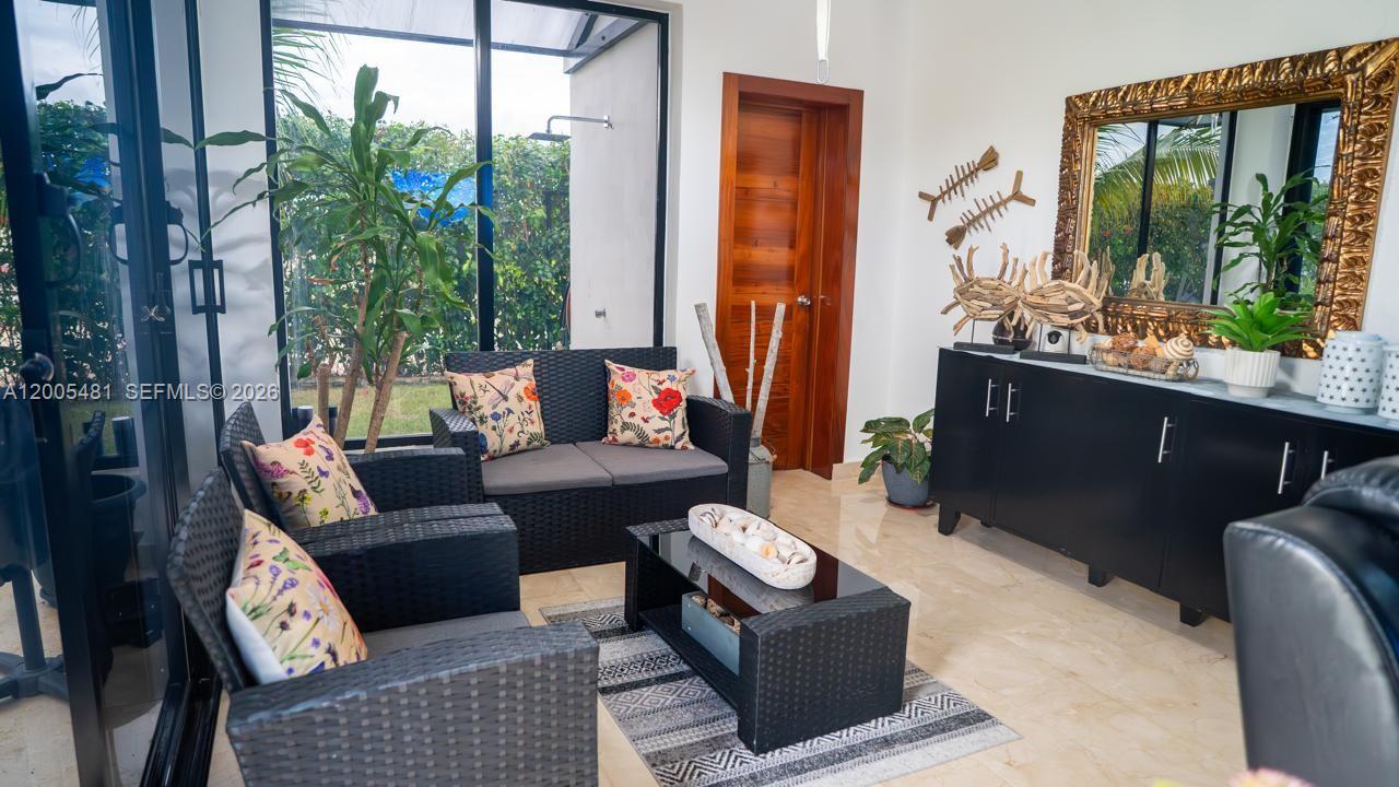 4 Don Pablo Property Photo 6