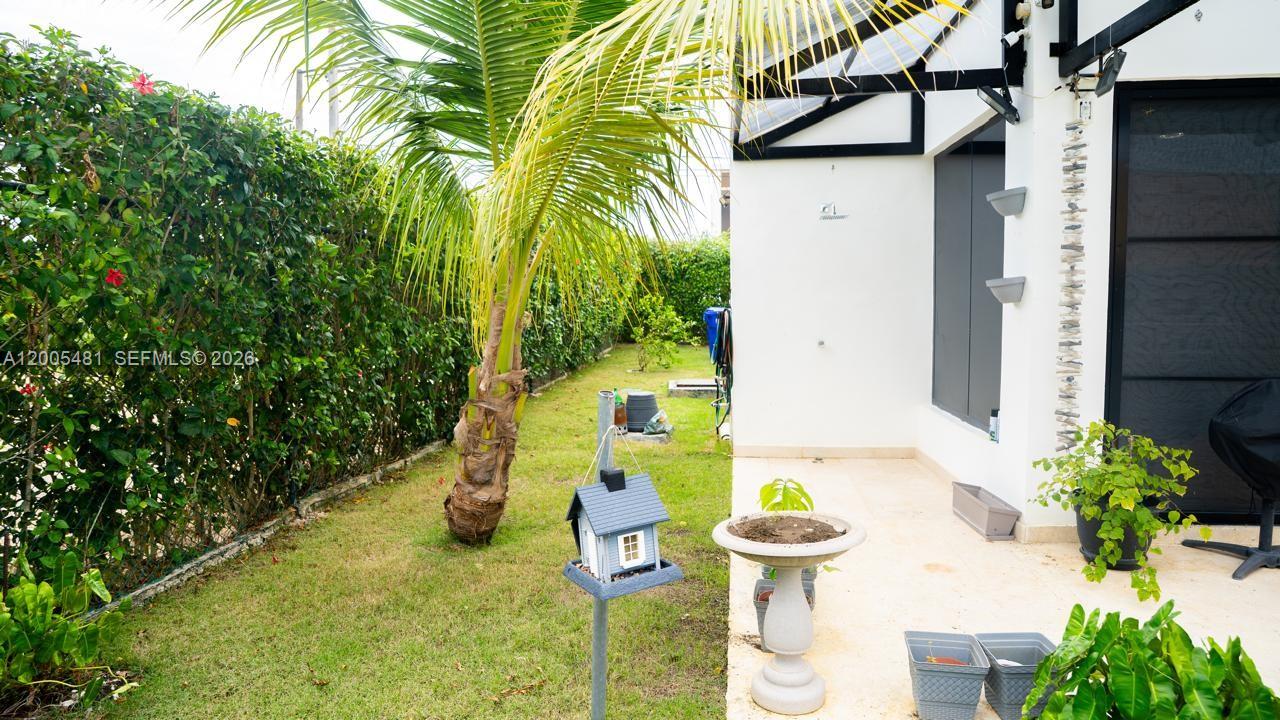 4 Don Pablo Property Photo 12