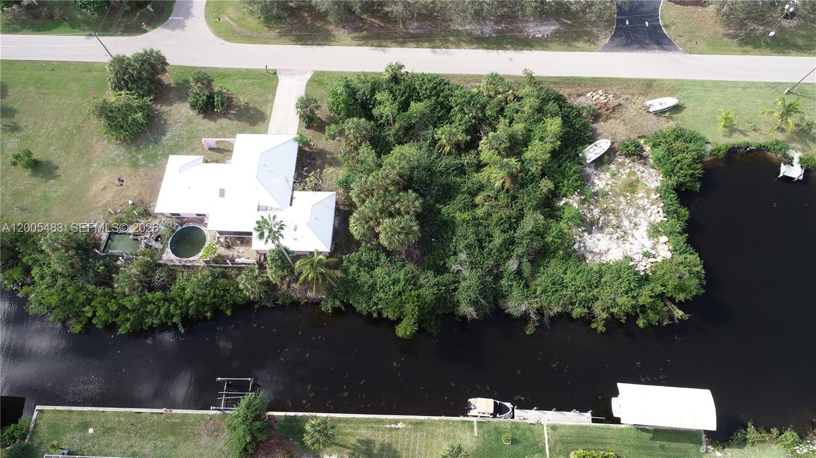 4114 Palm Property Photo 2