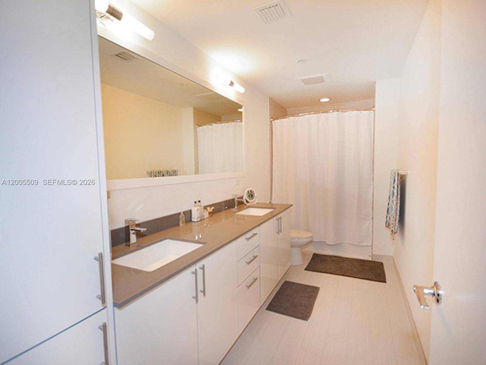 999 Sw 1st Ave 1611 Property Photo 13