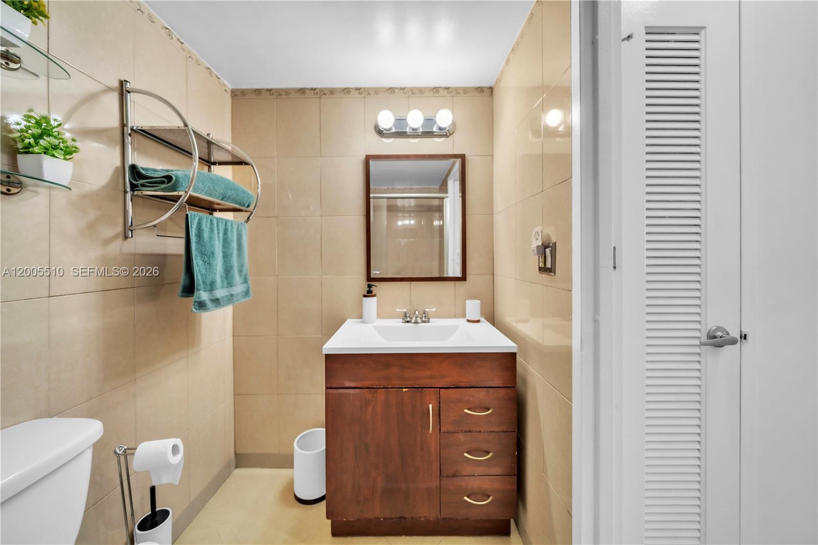 3725 S Ocean Dr 1220 Property Photo 17