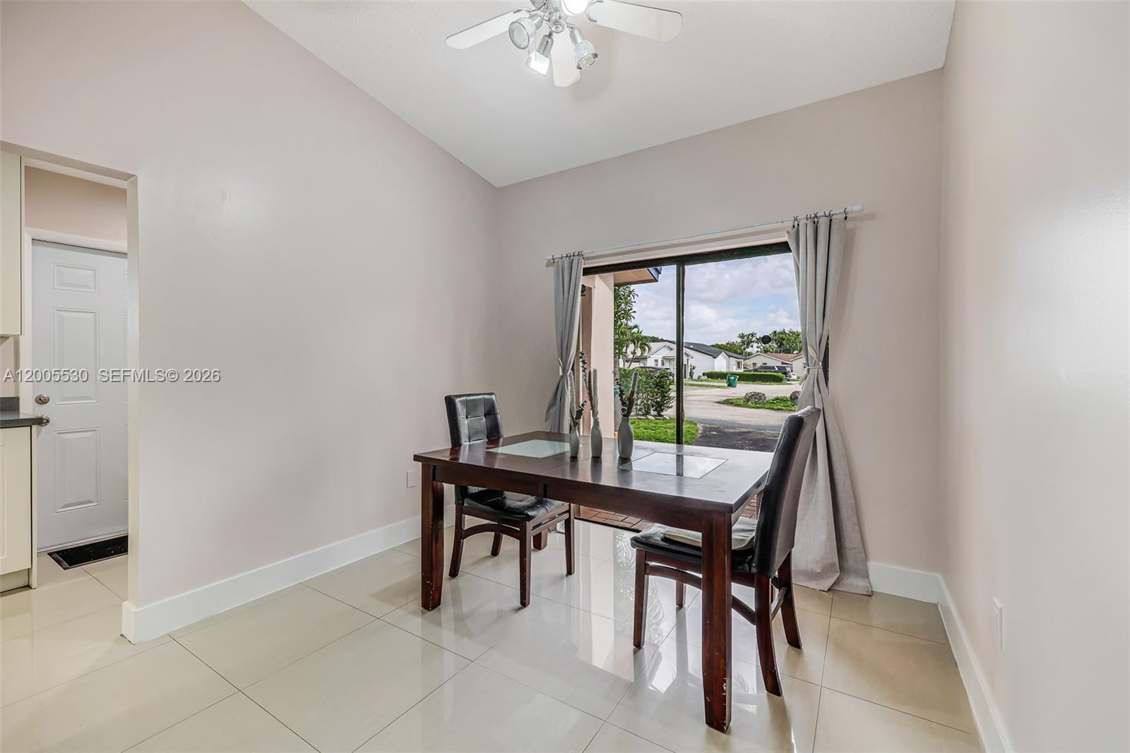 13890 Sw 43rd Ter Property Photo 10