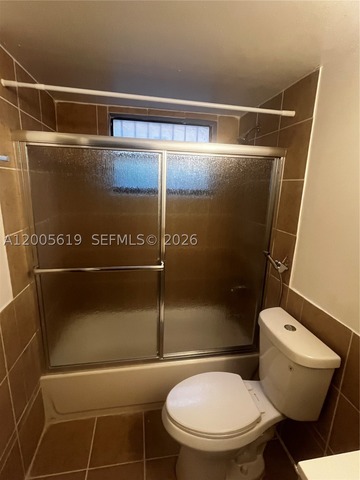 2255 W 55th St 2 Property Photo 12
