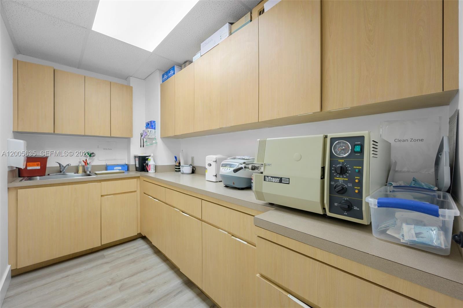 A12005635 Property Photo 10