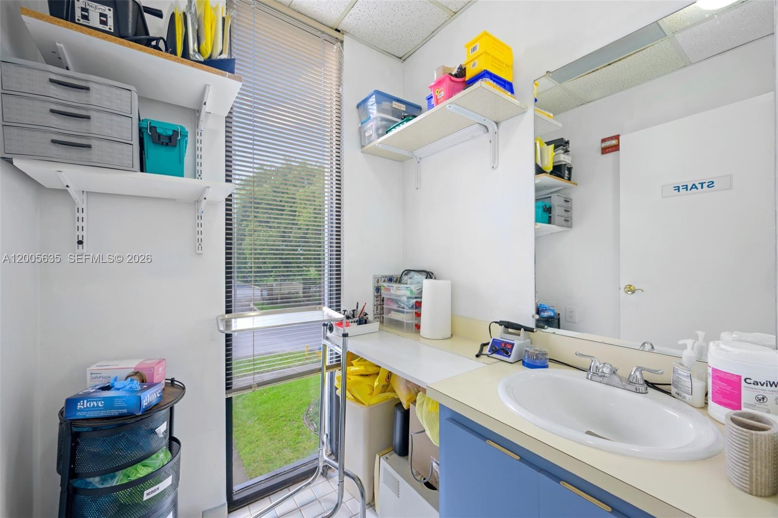 A12005635 Property Photo 18