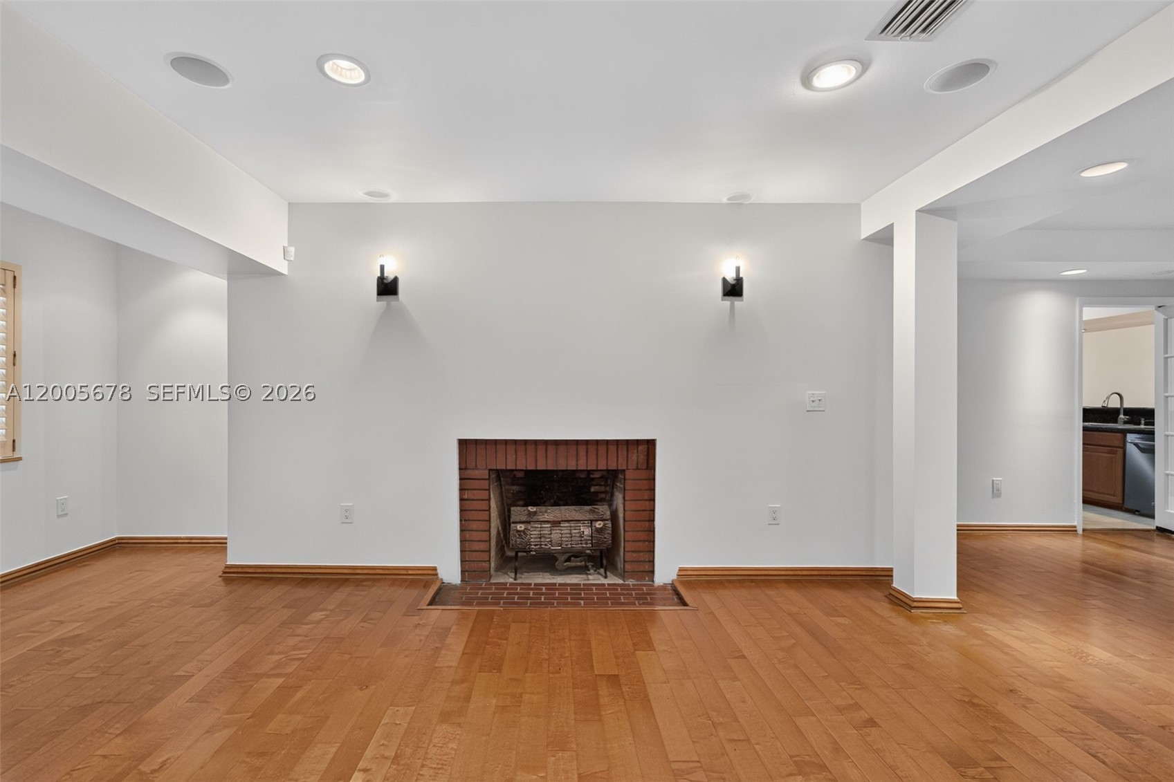 1237 Aduana Ave Property Photo 17