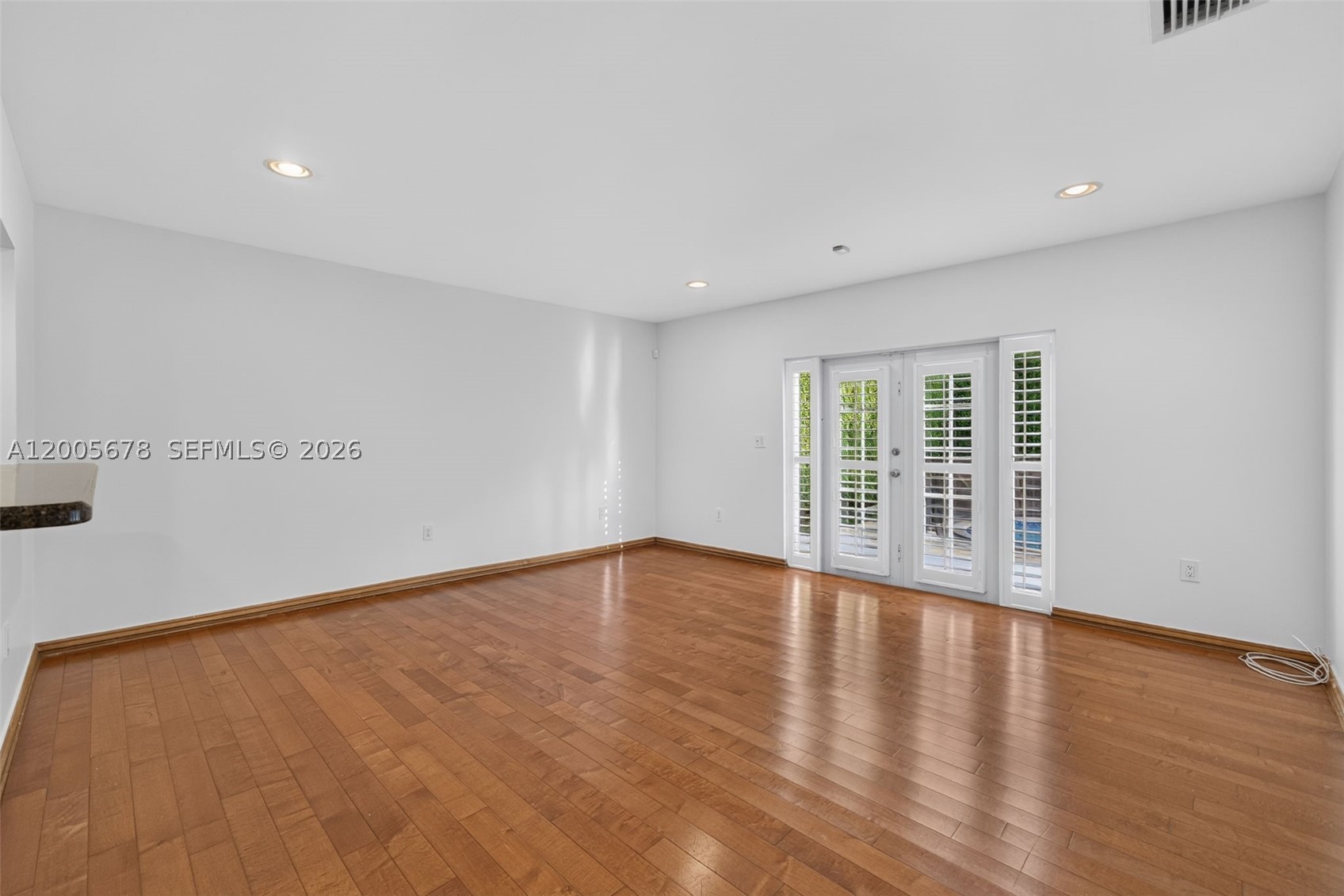 1237 Aduana Ave Property Photo 25