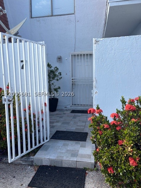 10720 Nw 7th St 7a Property Photo 2