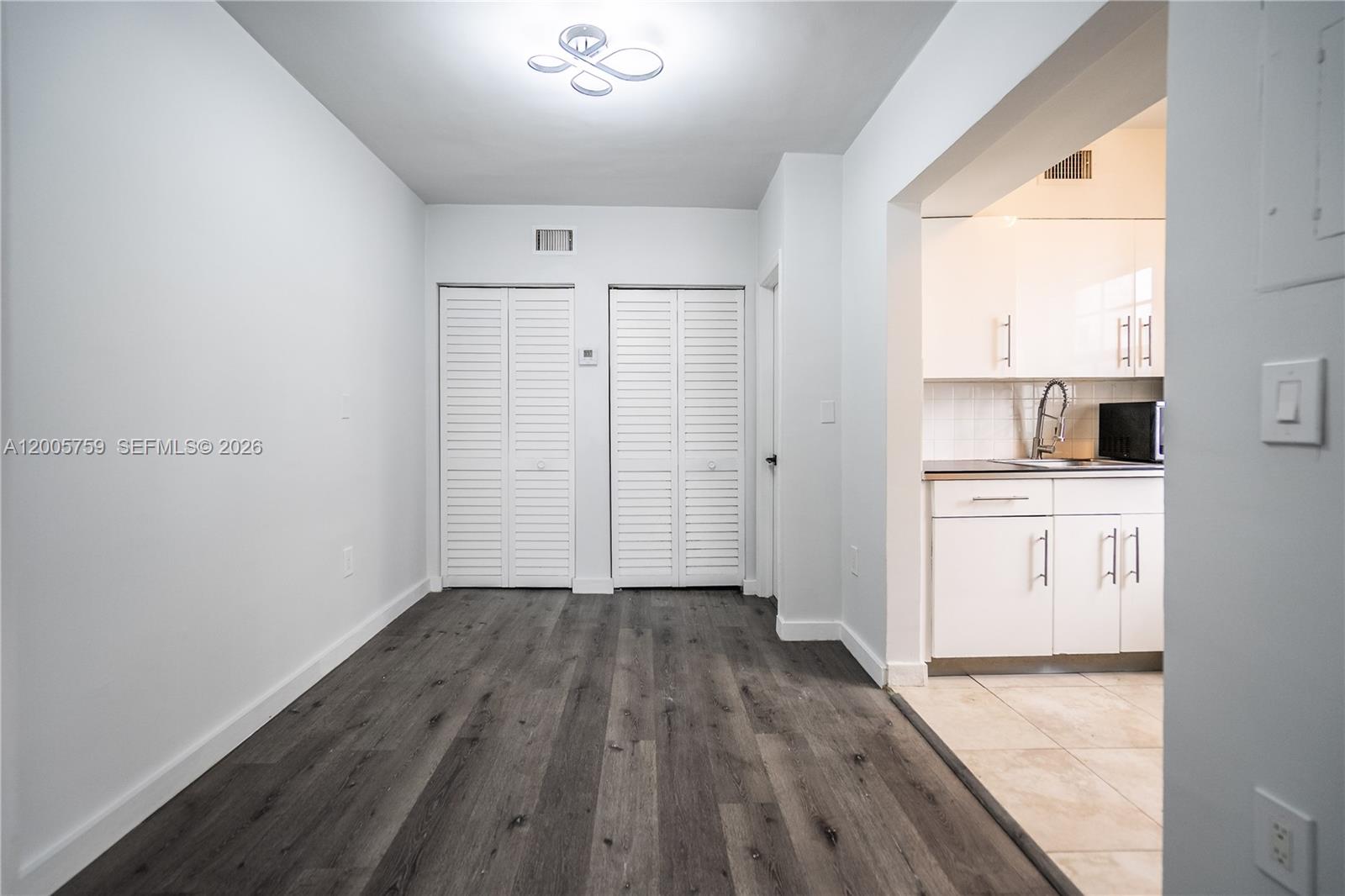 920 Pennsylvania Ave 206 Property Photo 6