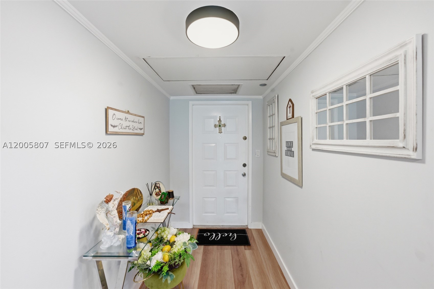625 Oaks Dr 304 Property Photo 3