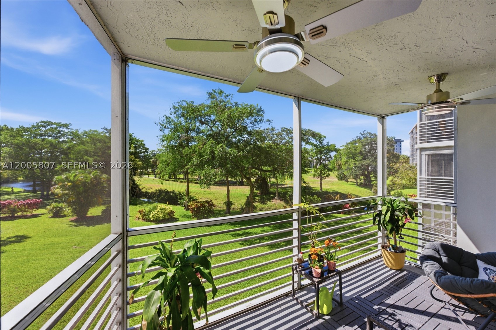 625 Oaks Dr 304 Property Photo 27