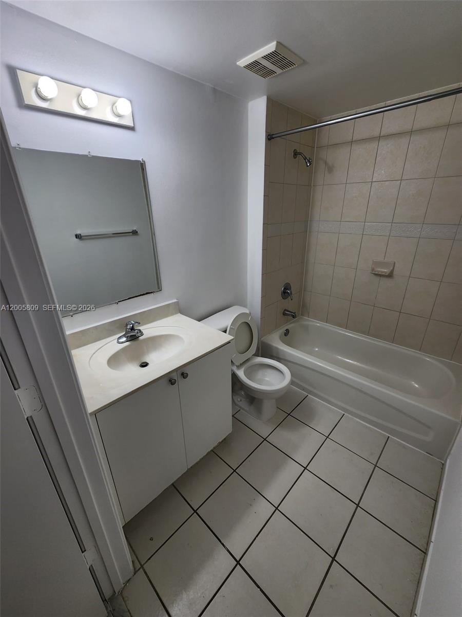 11060 Sw 196th St 209 Property Photo 13