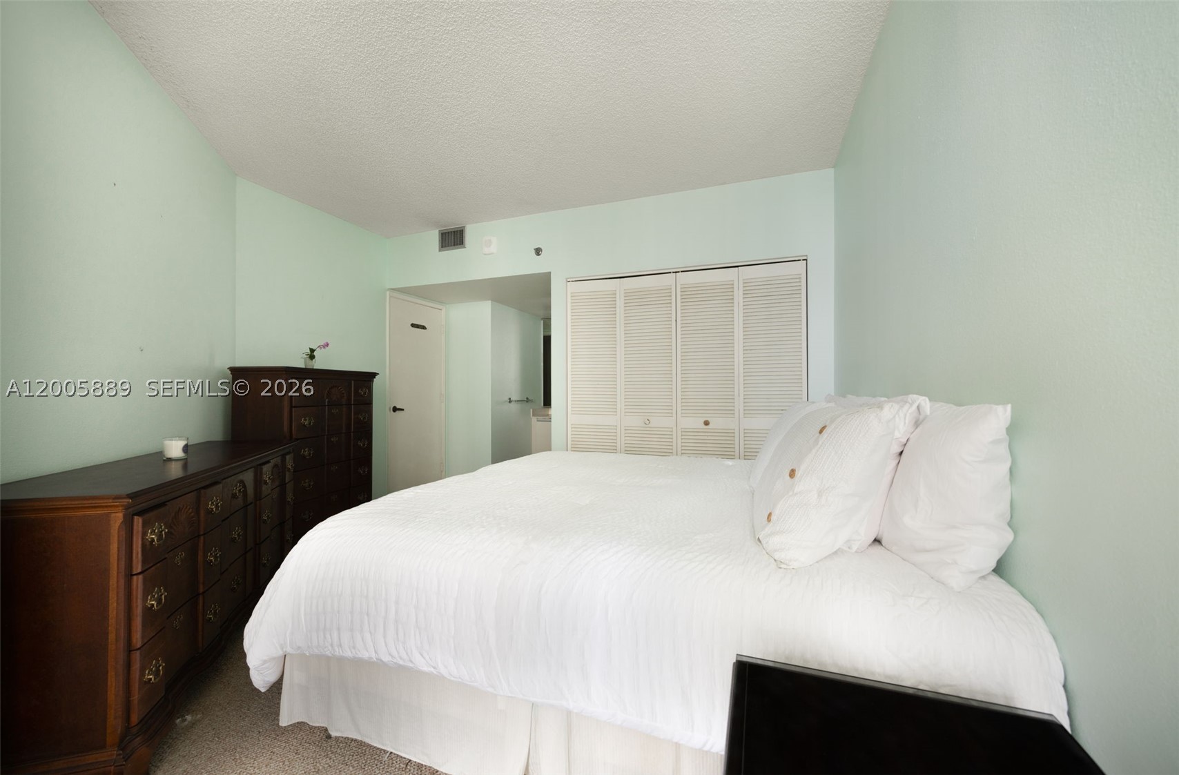 520 Brickell Key Dr A1001 Property Photo 14