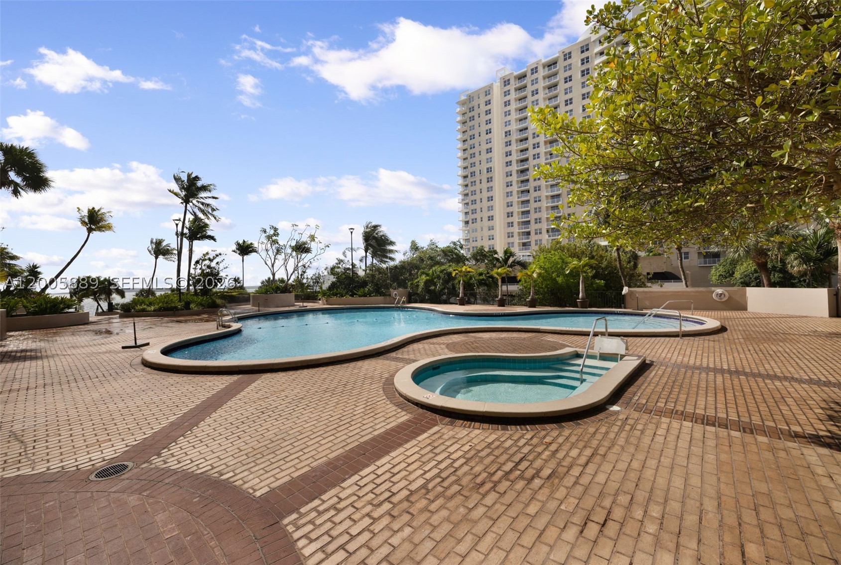 520 Brickell Key Dr A1001 Property Photo 18