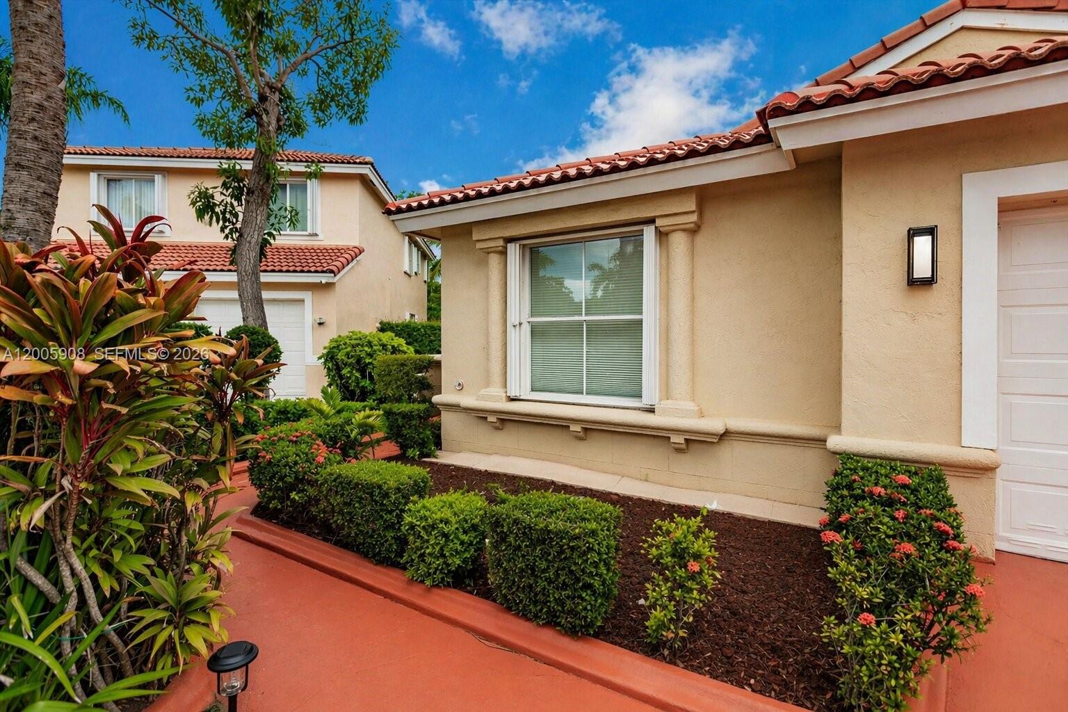 6298 Harbour Chase Dr Property Photo 2