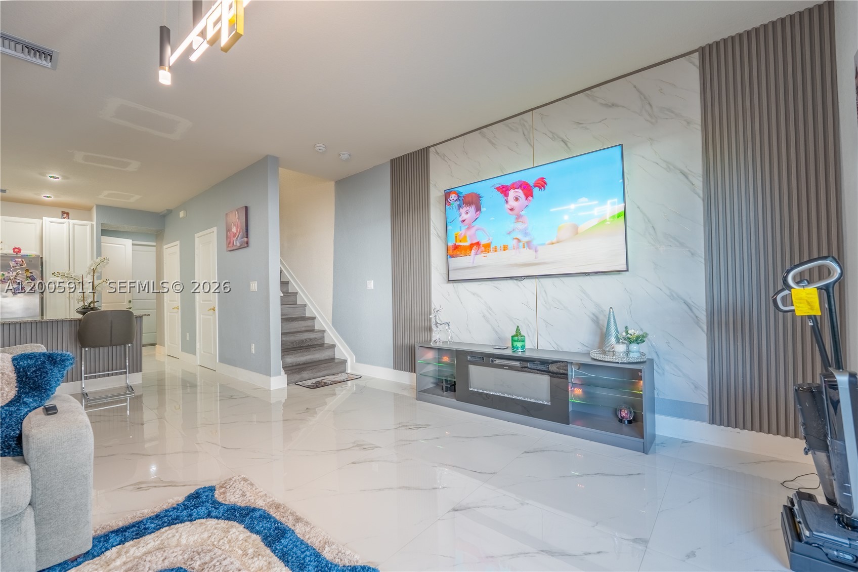 A12005911 Property Photo 16
