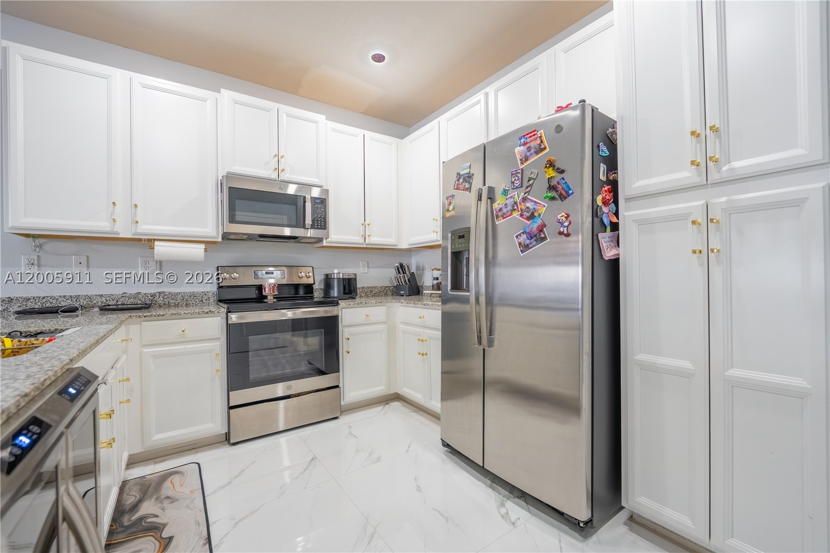 A12005911 Property Photo 22