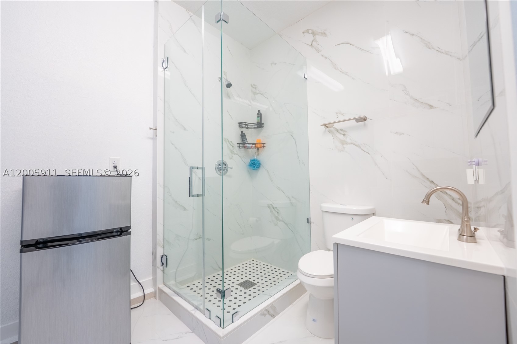 A12005911 Property Photo 26