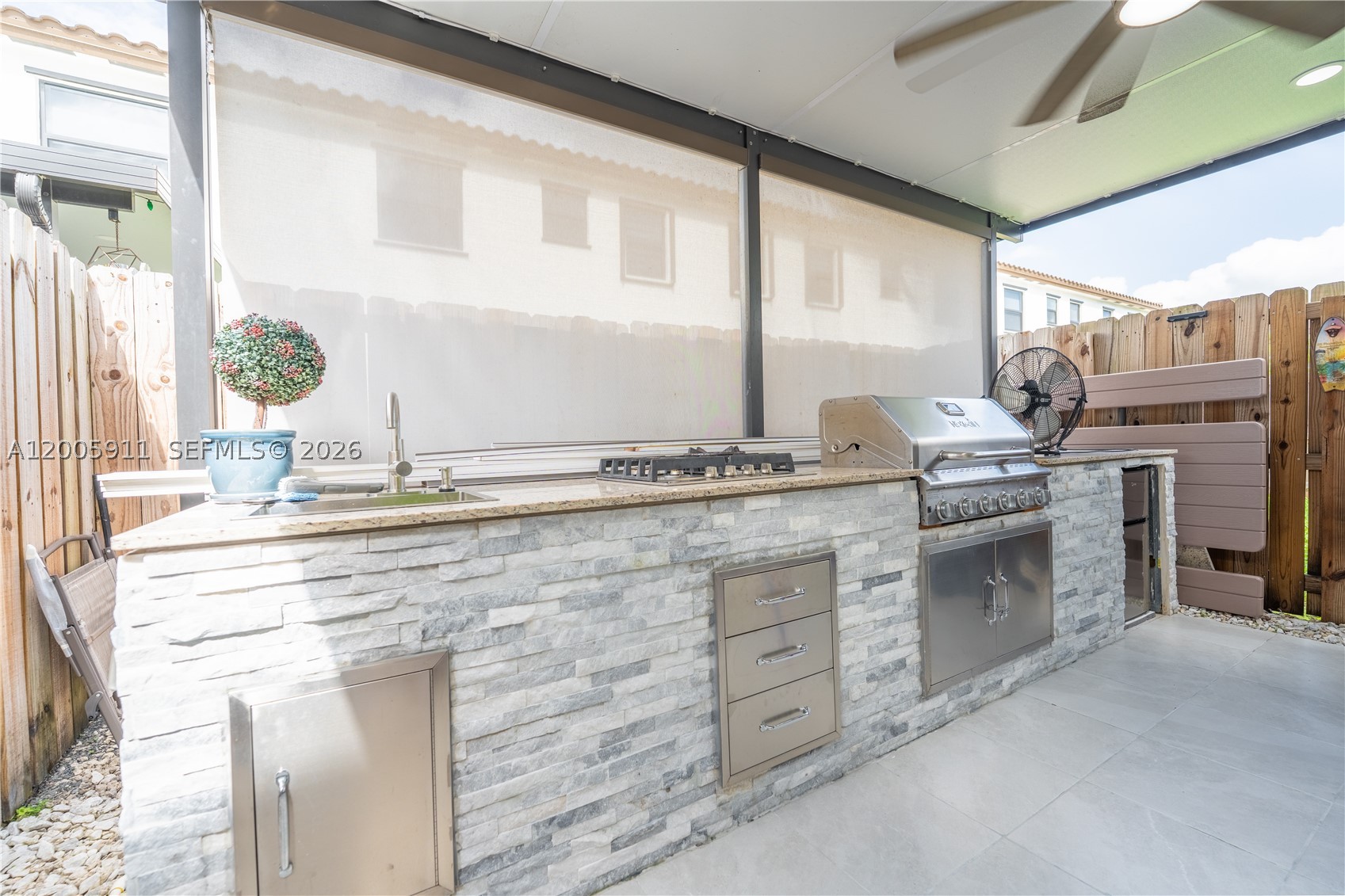 A12005911 Property Photo 33