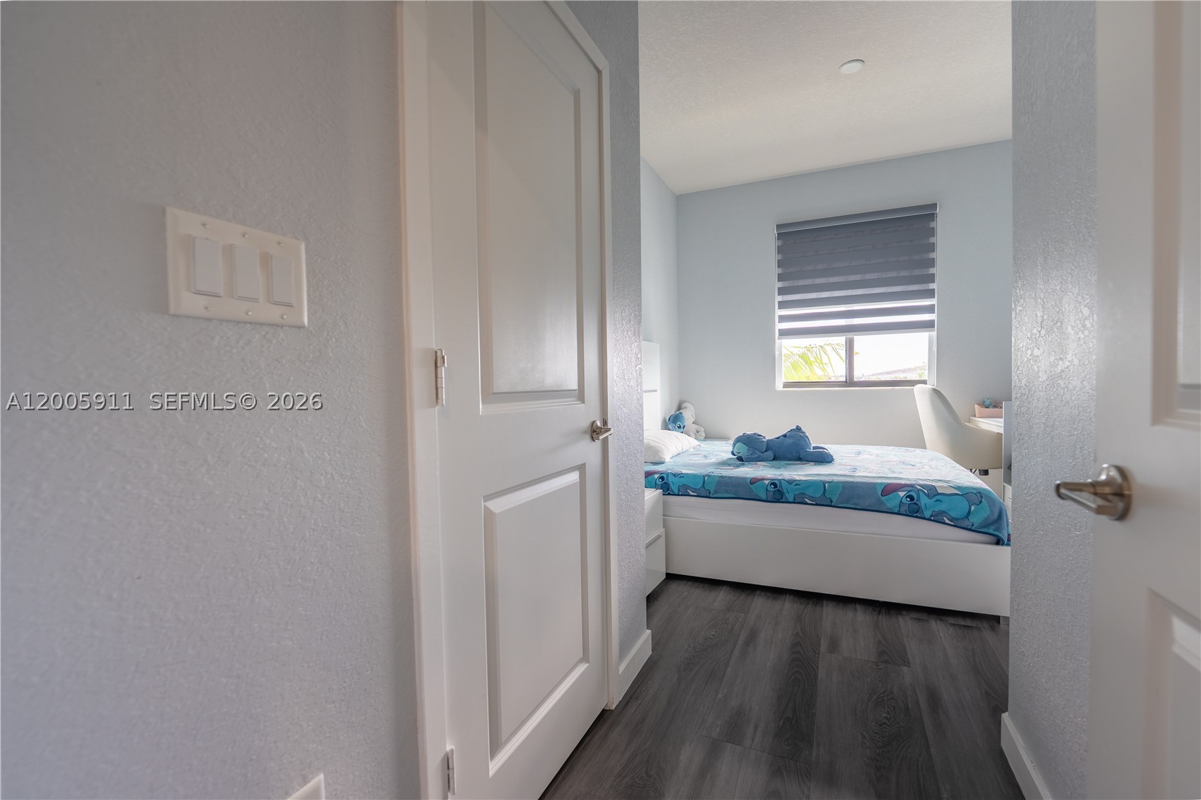 A12005911 Property Photo 38