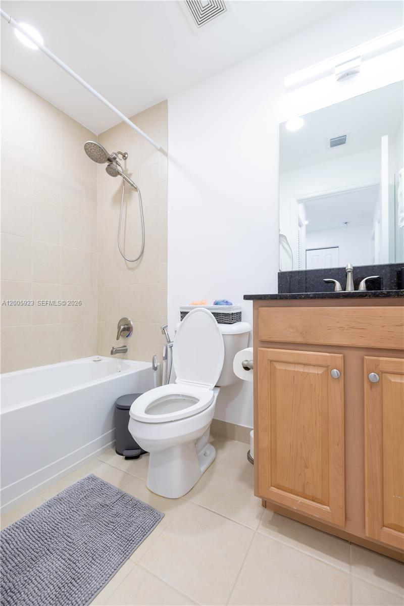 345 Ne 194th Ln Property Photo 16