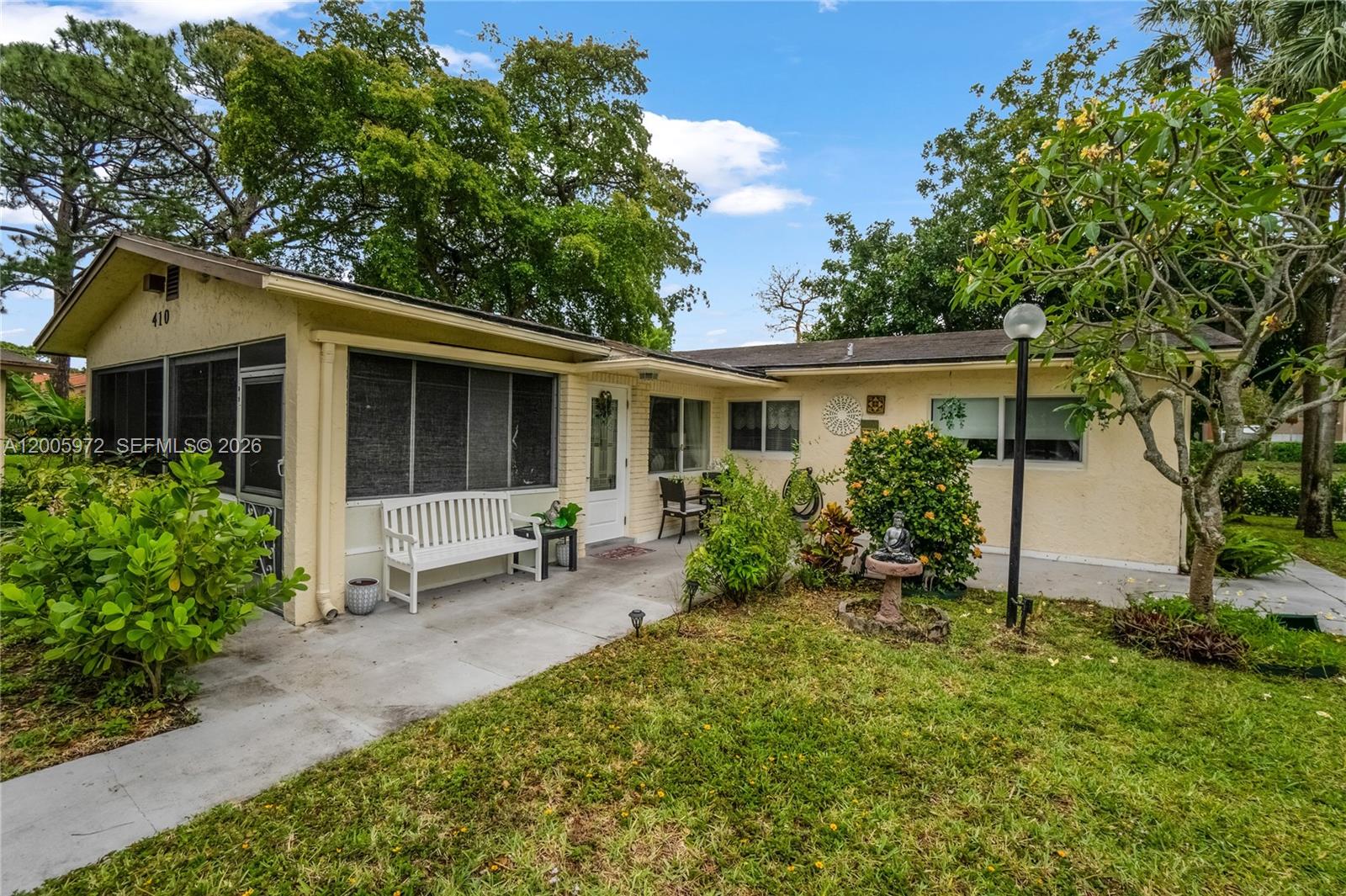 410 Sw Natura Ave Property Photo 1