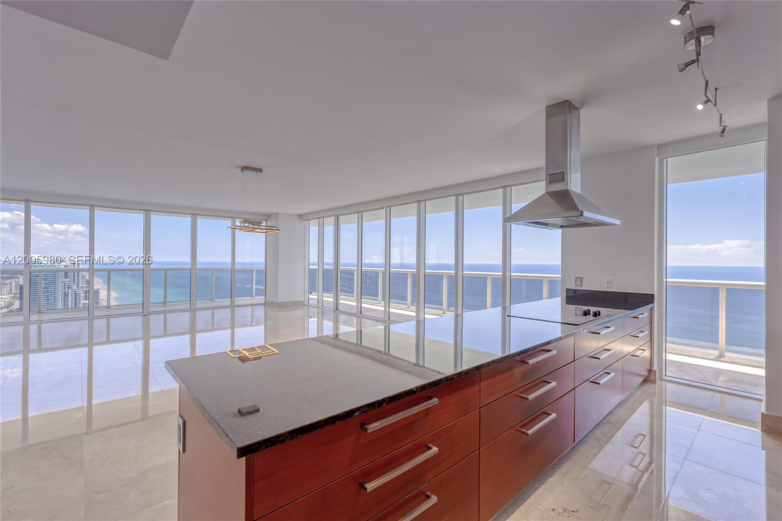 1830 S Ocean Dr 4601 Property Photo 2