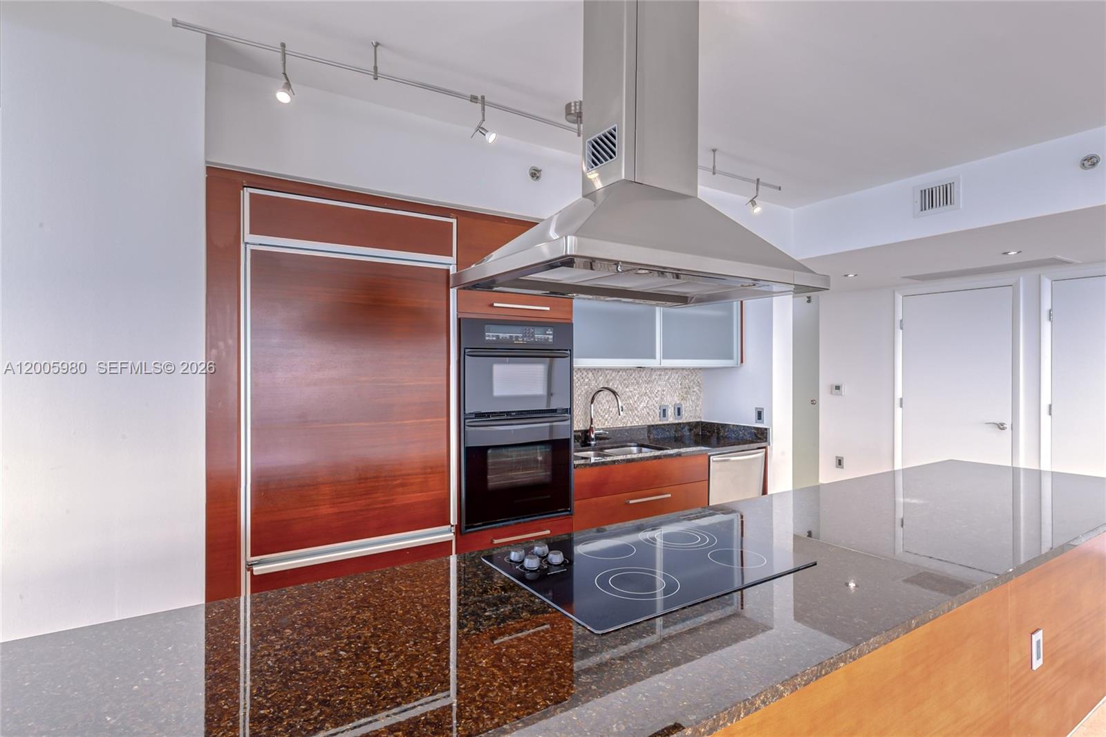 1830 S Ocean Dr 4601 Property Photo 4