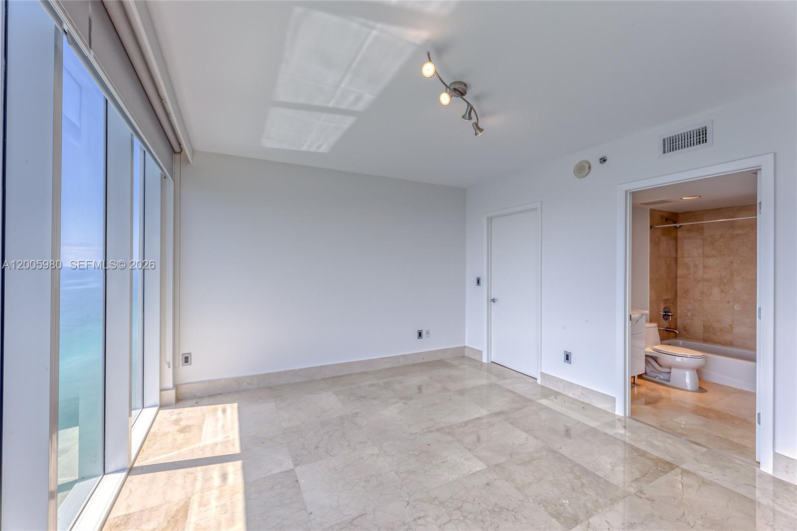 1830 S Ocean Dr 4601 Property Photo 21