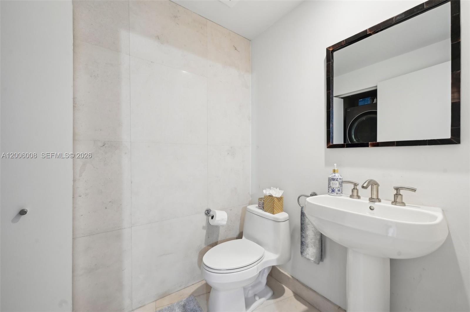 901 Brickell Key Blvd 1009 Property Photo 12