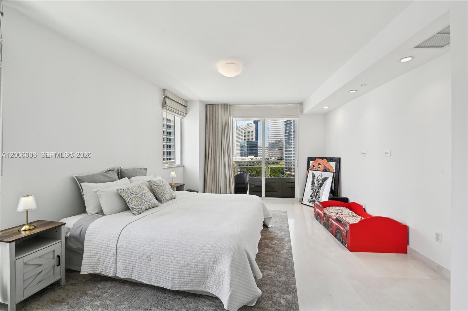 901 Brickell Key Blvd 1009 Property Photo 13
