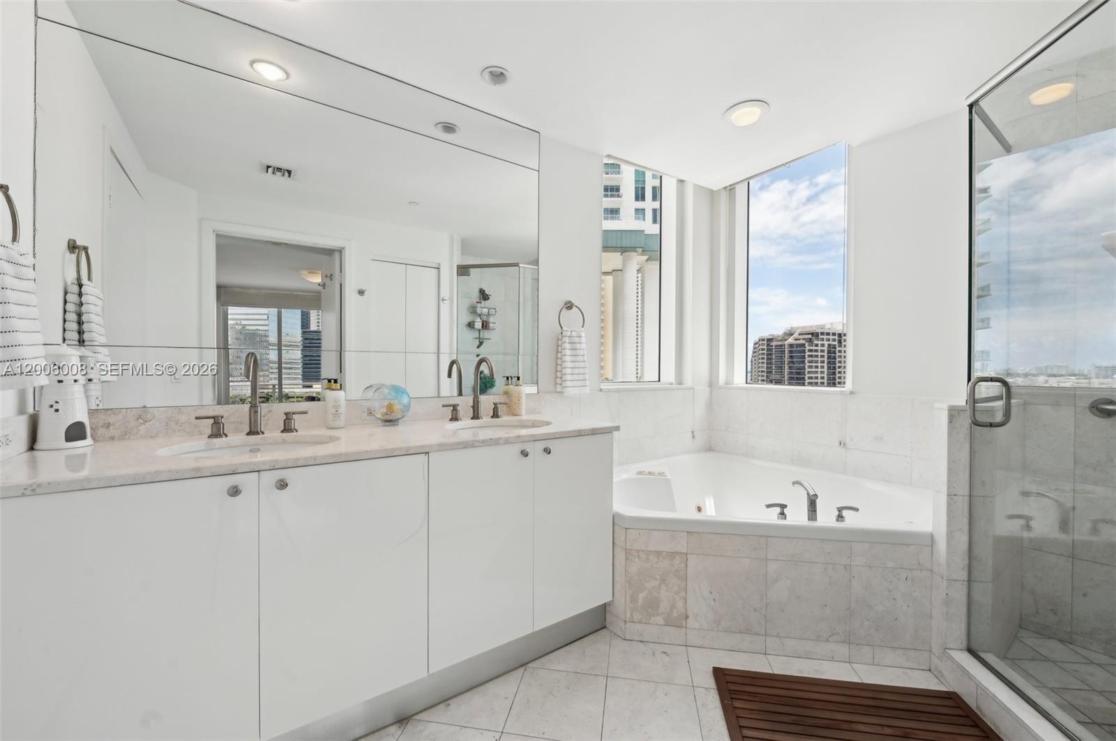 901 Brickell Key Blvd 1009 Property Photo 15