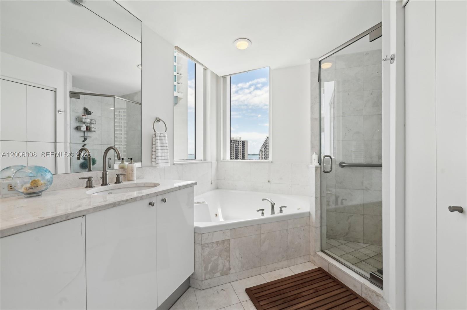 901 Brickell Key Blvd 1009 Property Photo 16