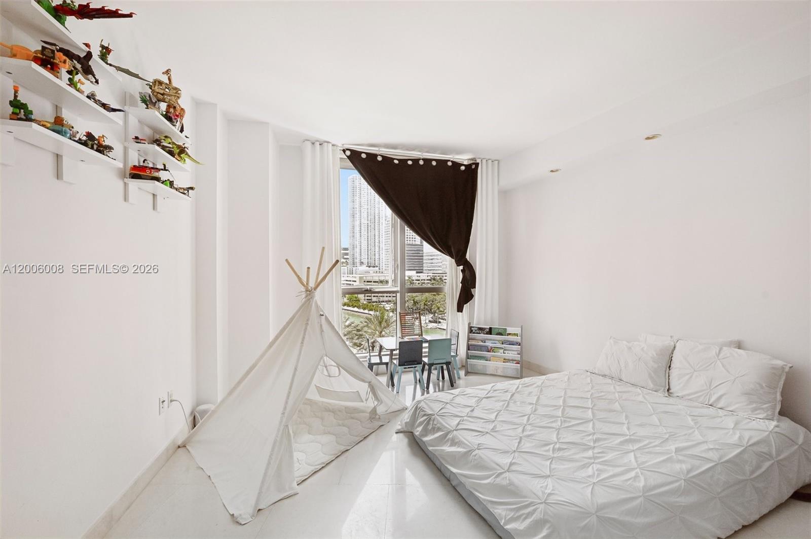 901 Brickell Key Blvd 1009 Property Photo 18