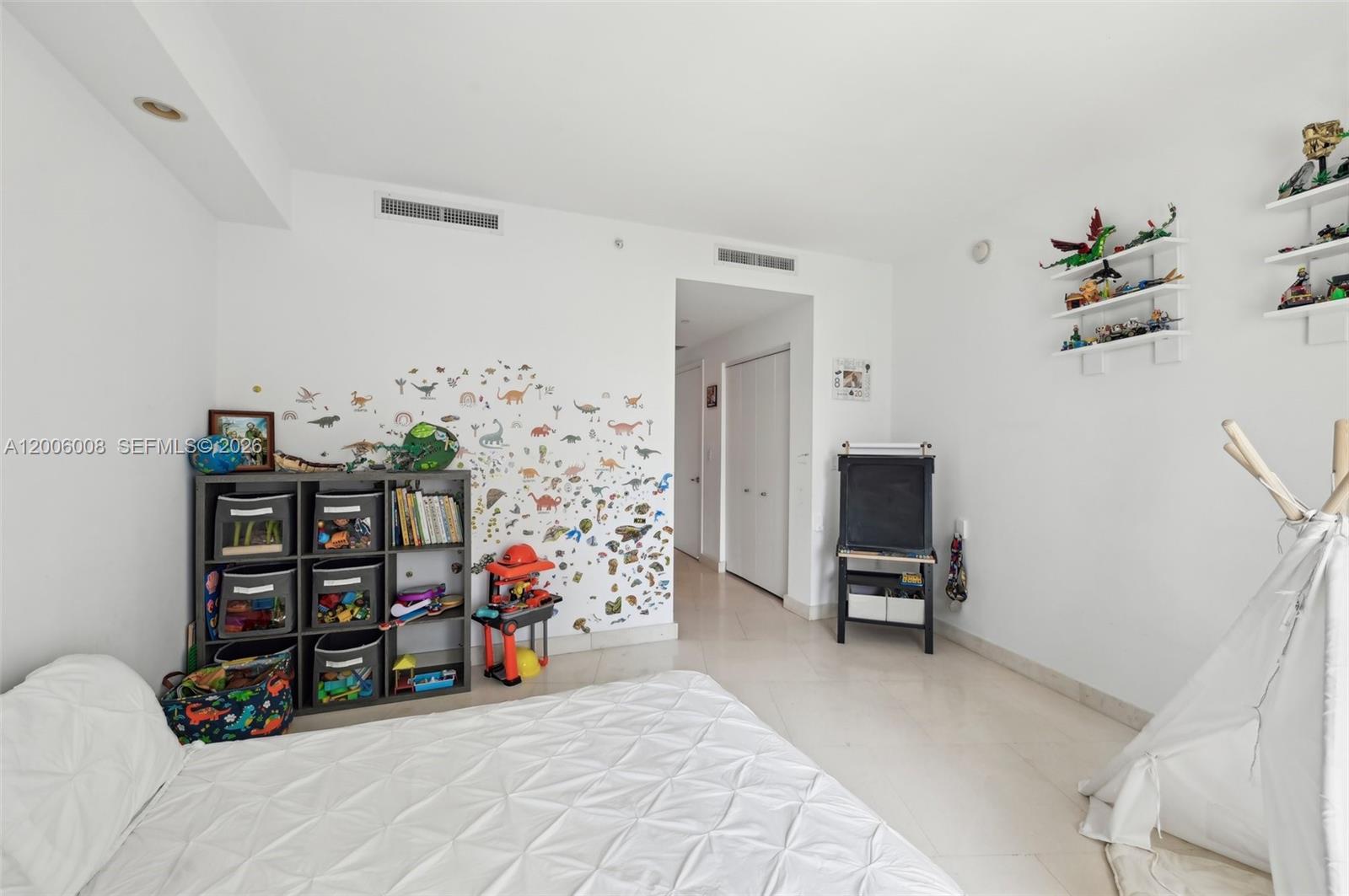 901 Brickell Key Blvd 1009 Property Photo 19